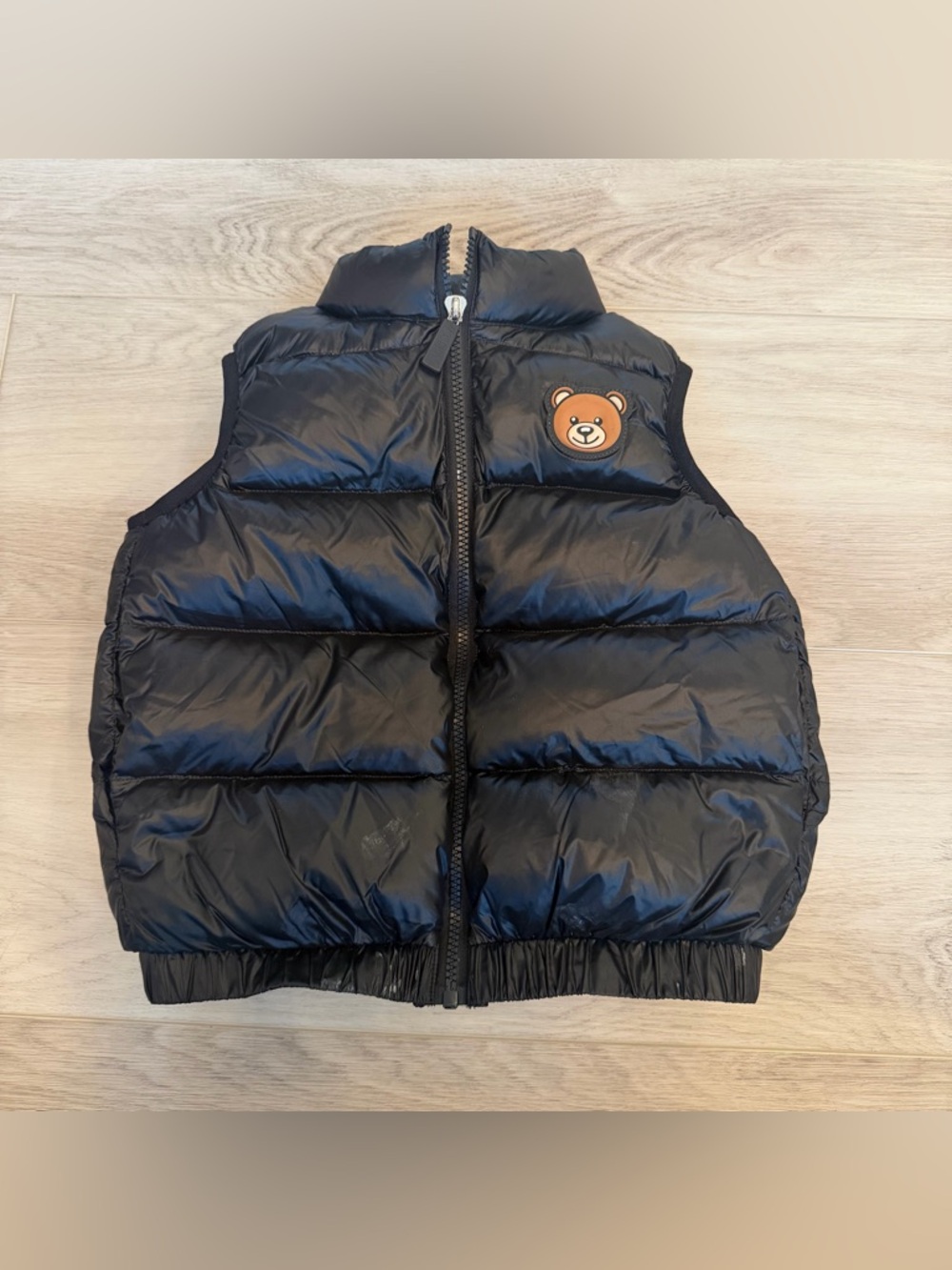 Moschino Kids Black Puffer Vest Teddy Logo Size 6 (116 cm) Designer